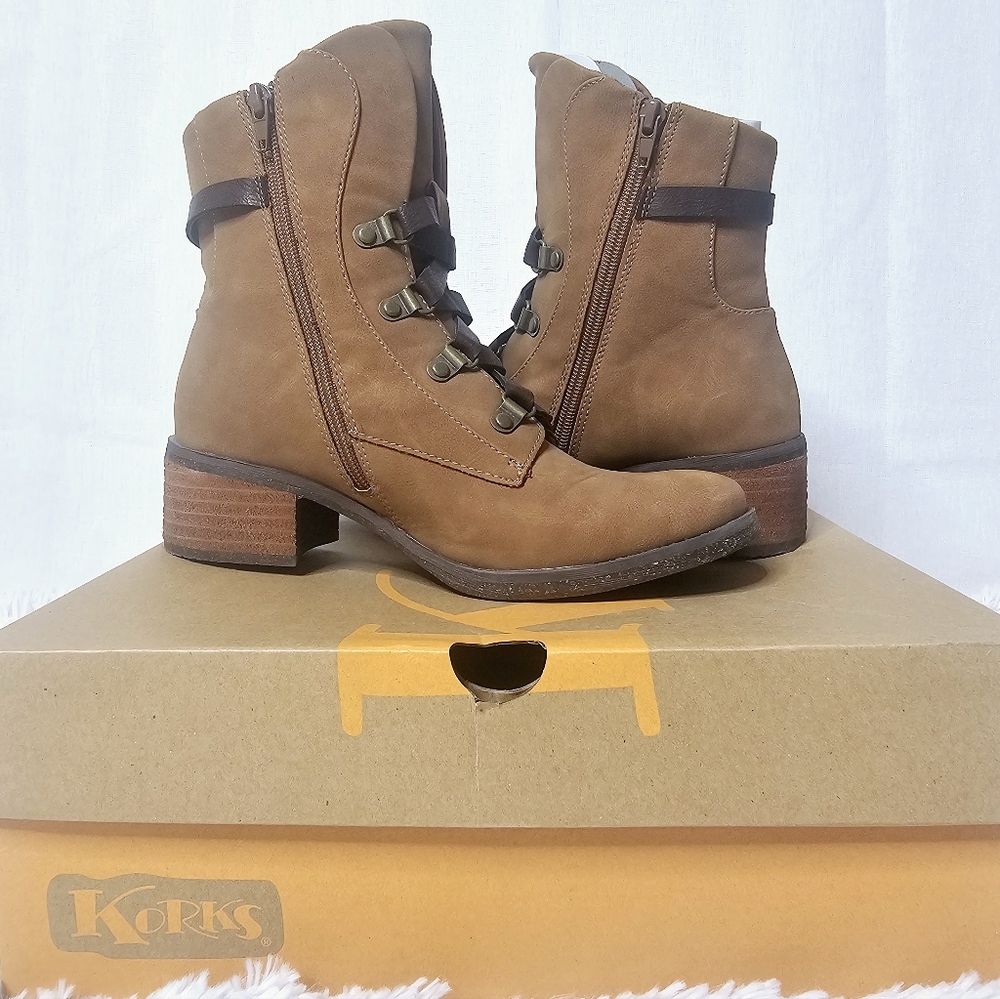 Korks Reese Tan Leather Riding Ankle Boots | Size 6.5M